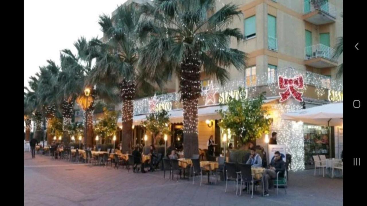 Апартаменти Da Sofia, Sea, Nature & Rome Лідо-ді-Остія Екстер'єр фото